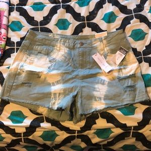 Brand new Rue 21 shorts